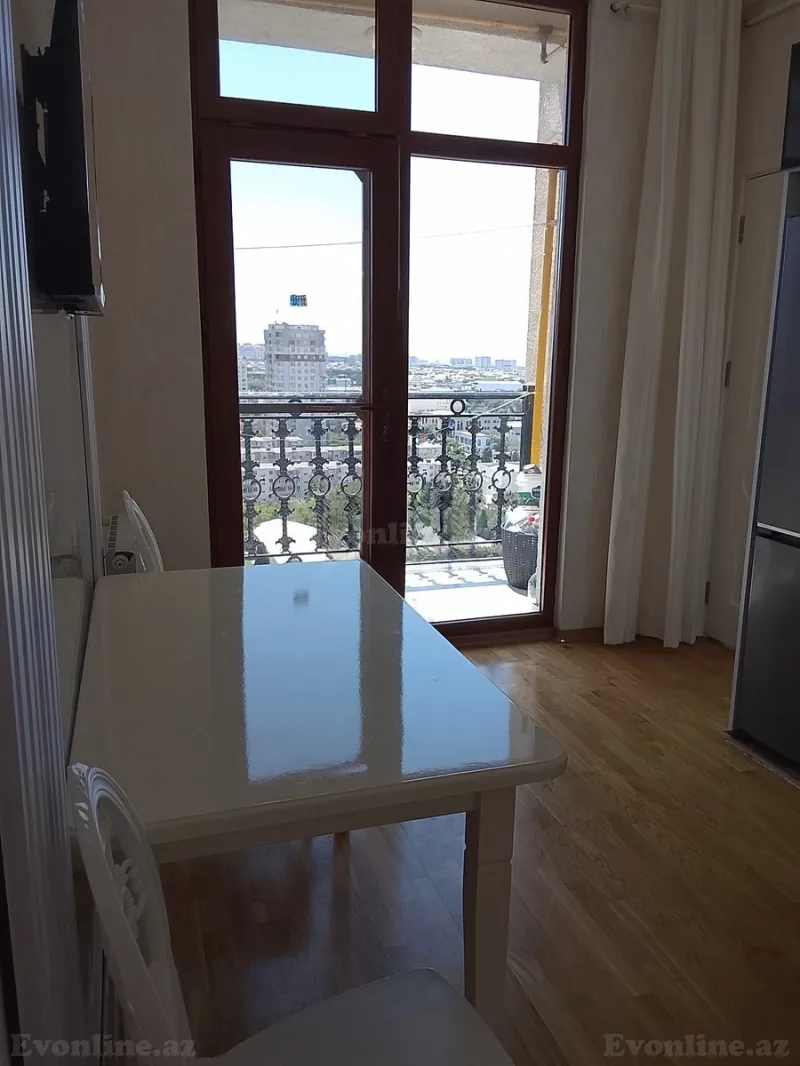 Satılır 3 otaqlı Mənzil Yeni tikili 70 m² Neftçilər m. - şəkil 6