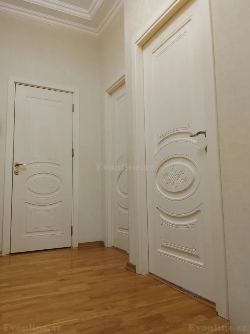 Satılır 3 otaqlı Mənzil Yeni tikili 70 m² Neftçilər m. - şəkil 16
