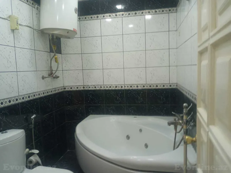 Satılır 5 otaqlı Mənzil Köhnə tikili 150 m² 28 May m. - şəkil 9