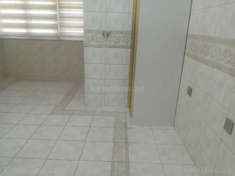 Satılır 5 otaqlı Mənzil Köhnə tikili 150 m² 28 May m. - şəkil 10