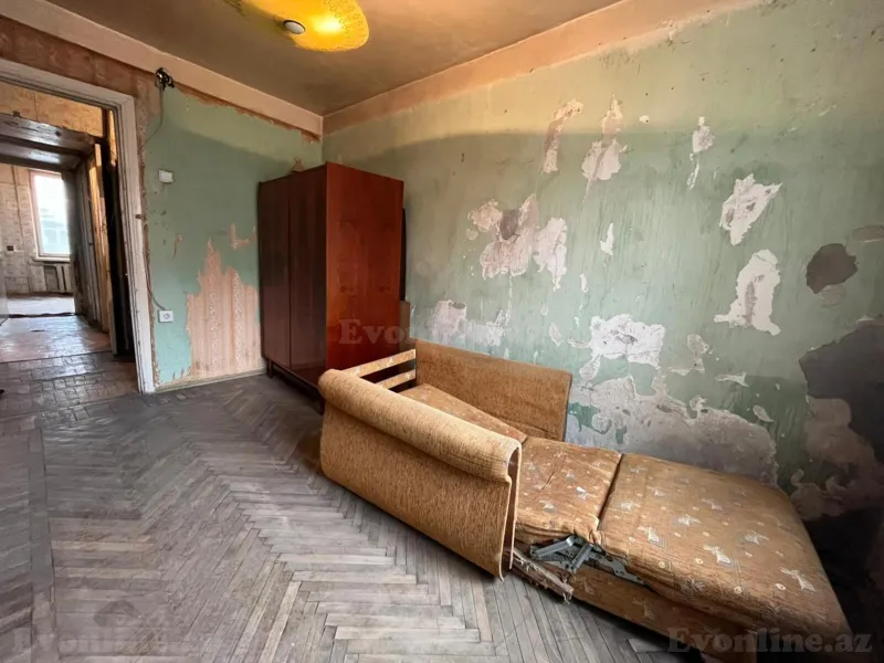 Satılır 3 otaqlı Mənzil Köhnə tikili 80 m² Gənclik m. - şəkil 4
