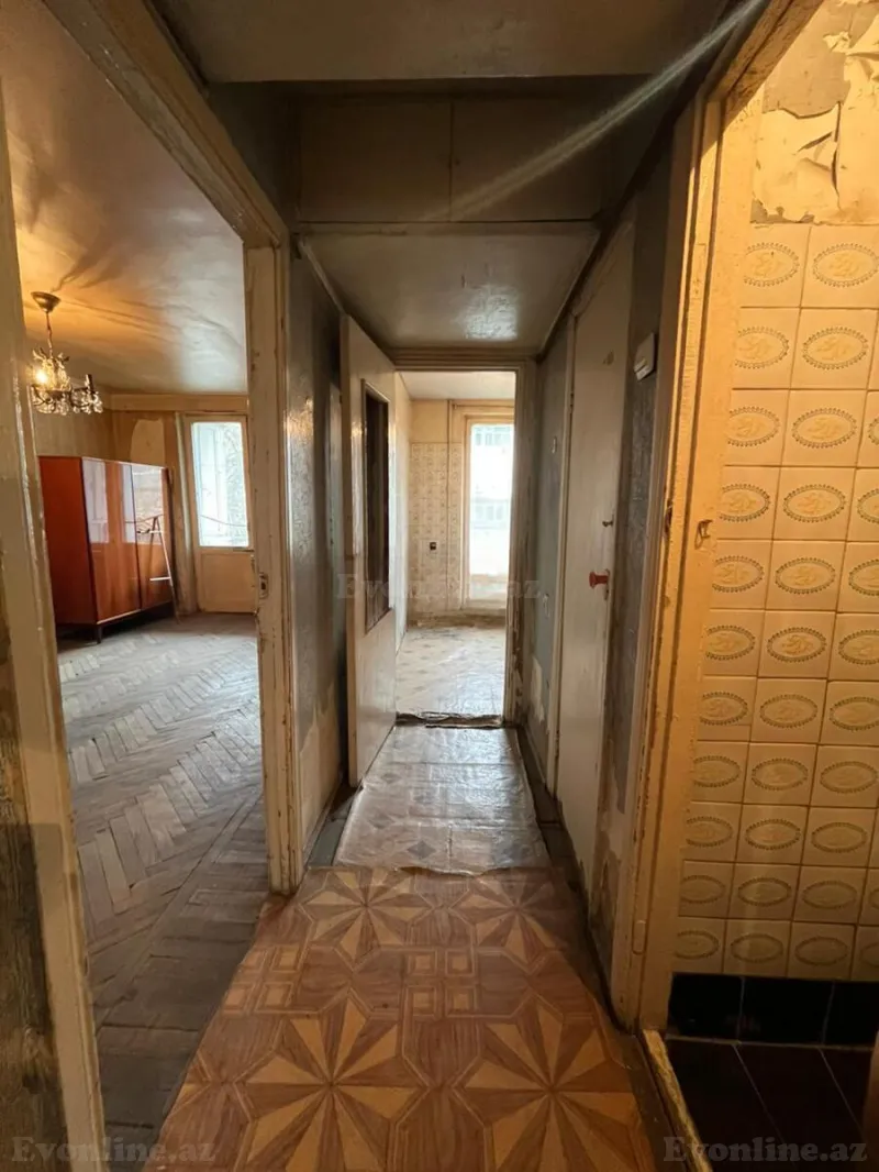 Satılır 3 otaqlı Mənzil Köhnə tikili 80 m² Gənclik m. - şəkil 7