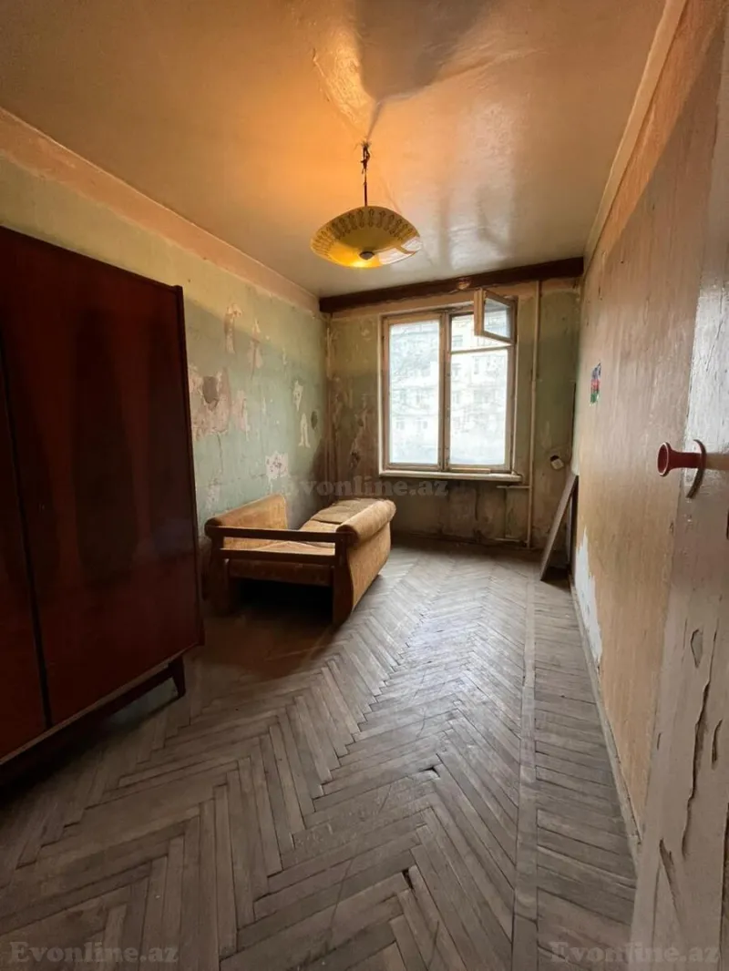 Satılır 3 otaqlı Mənzil Köhnə tikili 80 m² Gənclik m. - şəkil 12