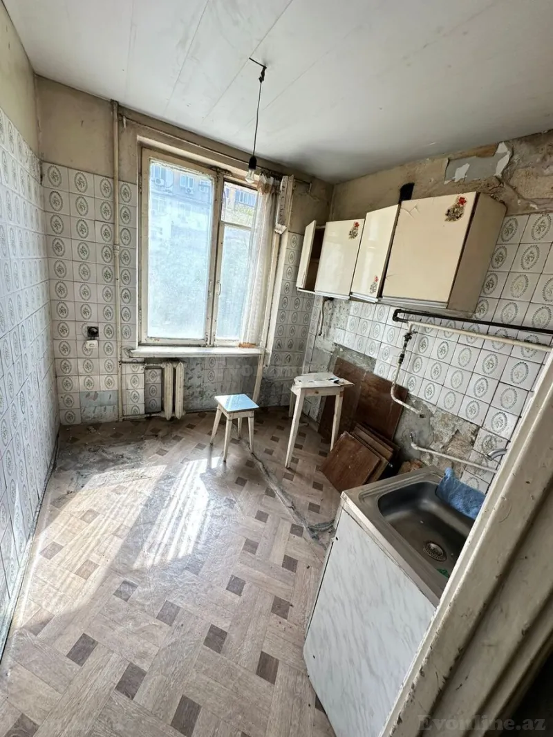 Satılır 3 otaqlı Mənzil Köhnə tikili 80 m² Gənclik m. - şəkil 16