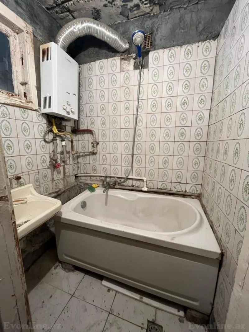 Satılır 3 otaqlı Mənzil Köhnə tikili 80 m² Gənclik m. - şəkil 17