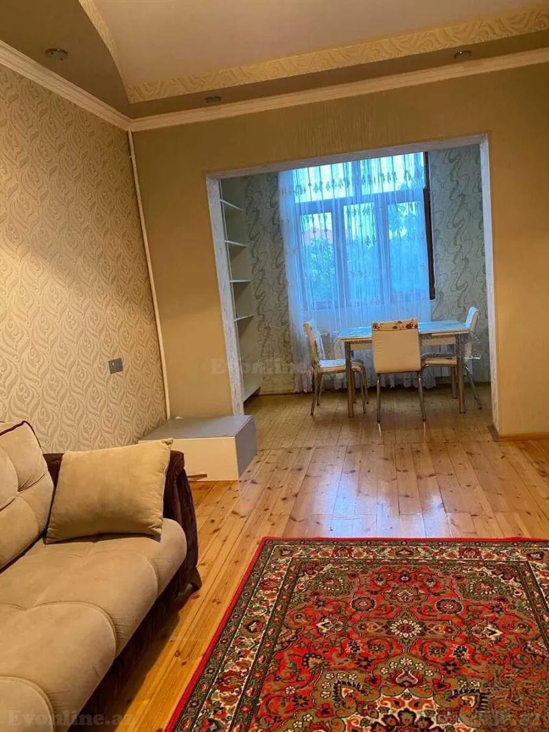 Satılır 2 otaqlı Mənzil Köhnə tikili 60 m² Əhmədli m.