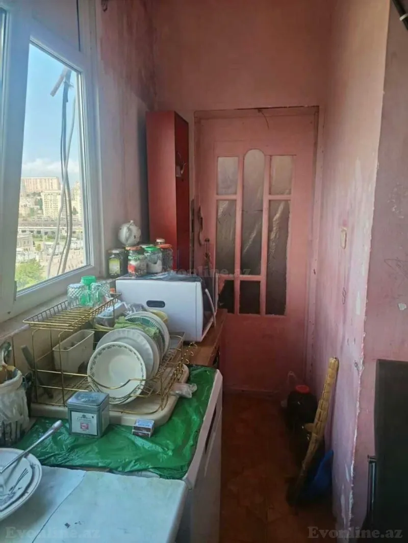 Satılır 2 otaqlı Mənzil Köhnə tikili 65 m² Həzi Aslanov m. - şəkil 4