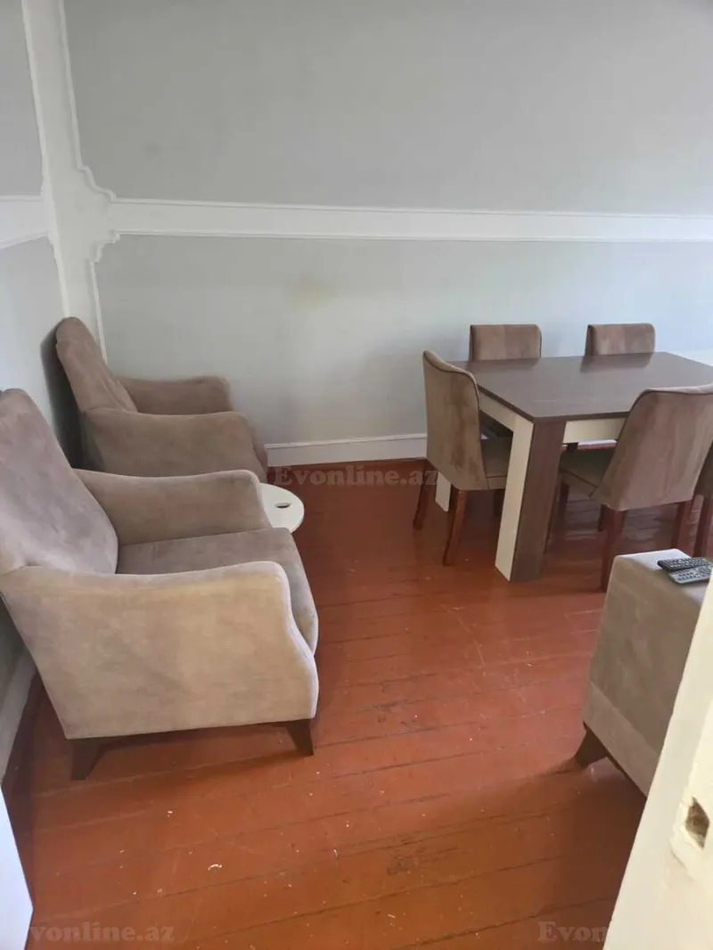 Kirayə verilir 3 otaqlı Mənzil Köhnə tikili 85 m² Azadlıq prospekti m.