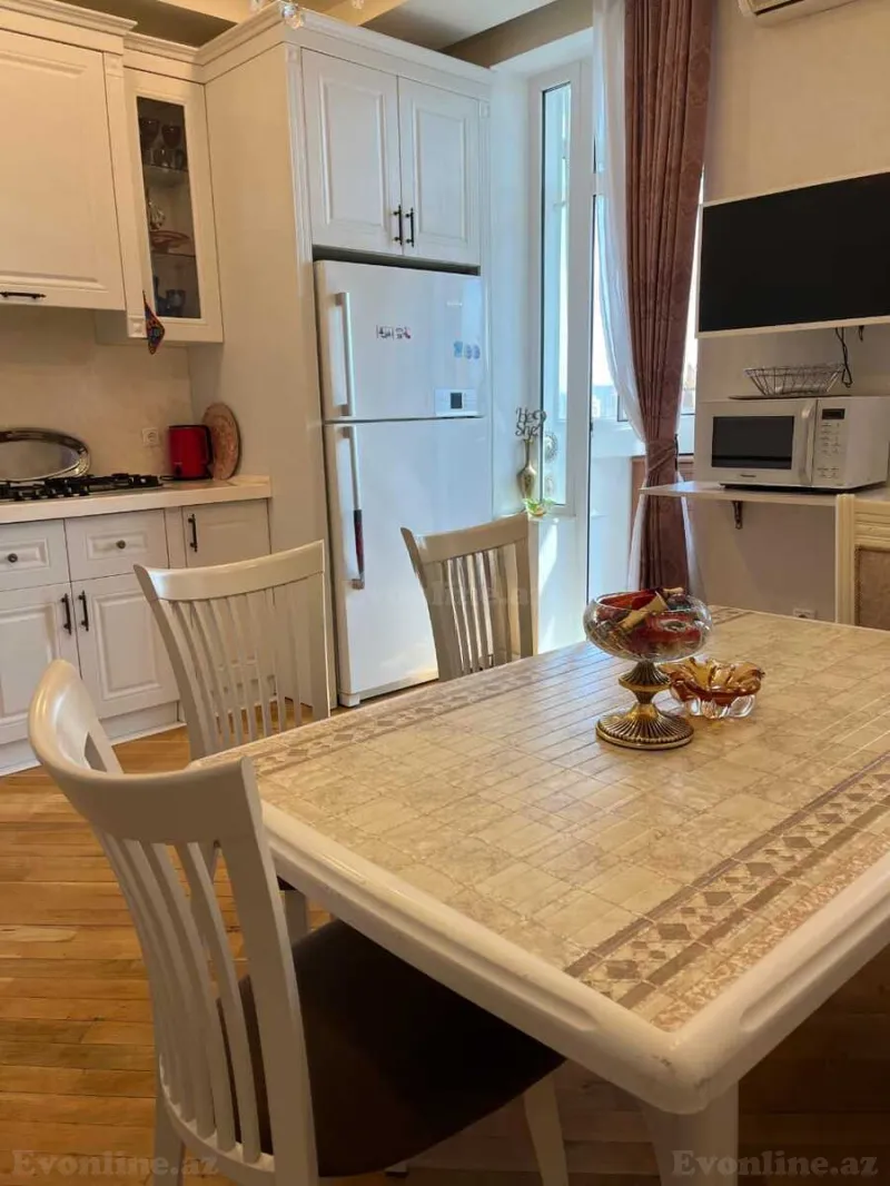 Satılır 3 otaqlı Mənzil Yeni tikili 116 m² Memar Əcəmi m. - şəkil 7
