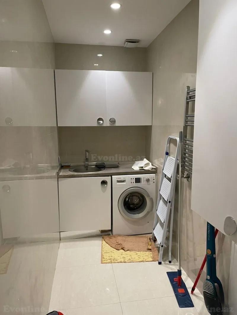 Kirayə verilir 3 otaqlı Mənzil Yeni tikili 180 m² Xətai r. - şəkil 9