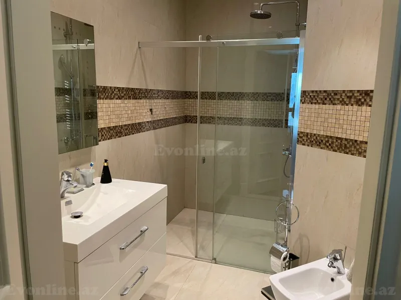 Kirayə verilir 3 otaqlı Mənzil Yeni tikili 180 m² Xətai r. - şəkil 12