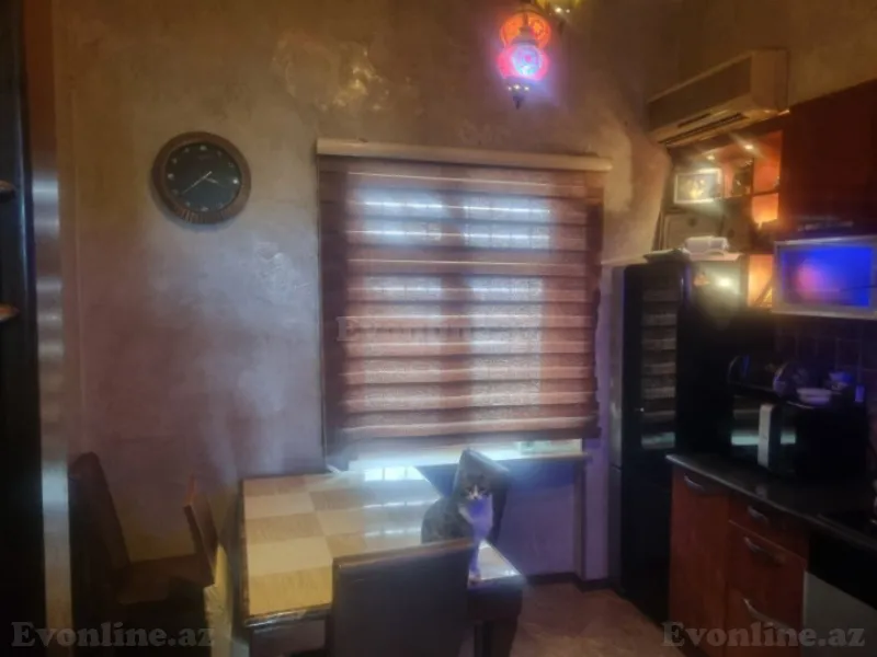 Satılır 2 otaqlı Mənzil Köhnə tikili 55 m² Yasamal r. - şəkil 6