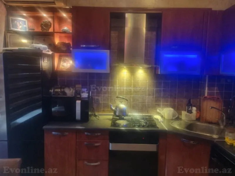 Satılır 2 otaqlı Mənzil Köhnə tikili 55 m² Yasamal r. - şəkil 7