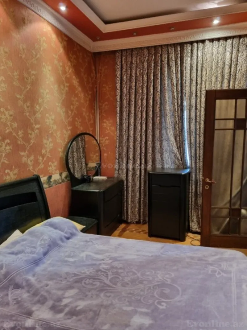Satılır 2 otaqlı Mənzil Köhnə tikili 55 m² Yasamal r. - şəkil 9