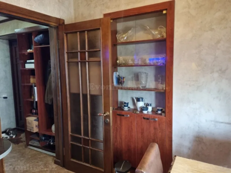Satılır 2 otaqlı Mənzil Köhnə tikili 55 m² Yasamal r. - şəkil 11