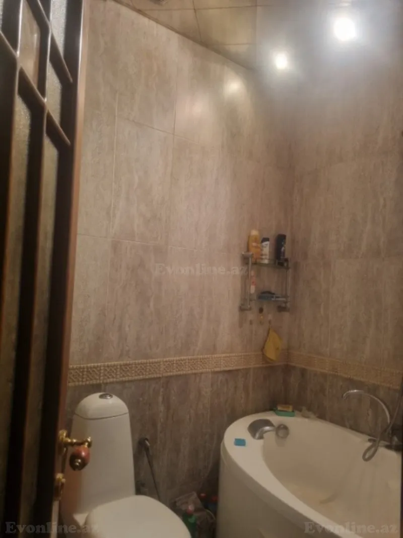 Satılır 2 otaqlı Mənzil Köhnə tikili 55 m² Yasamal r. - şəkil 12