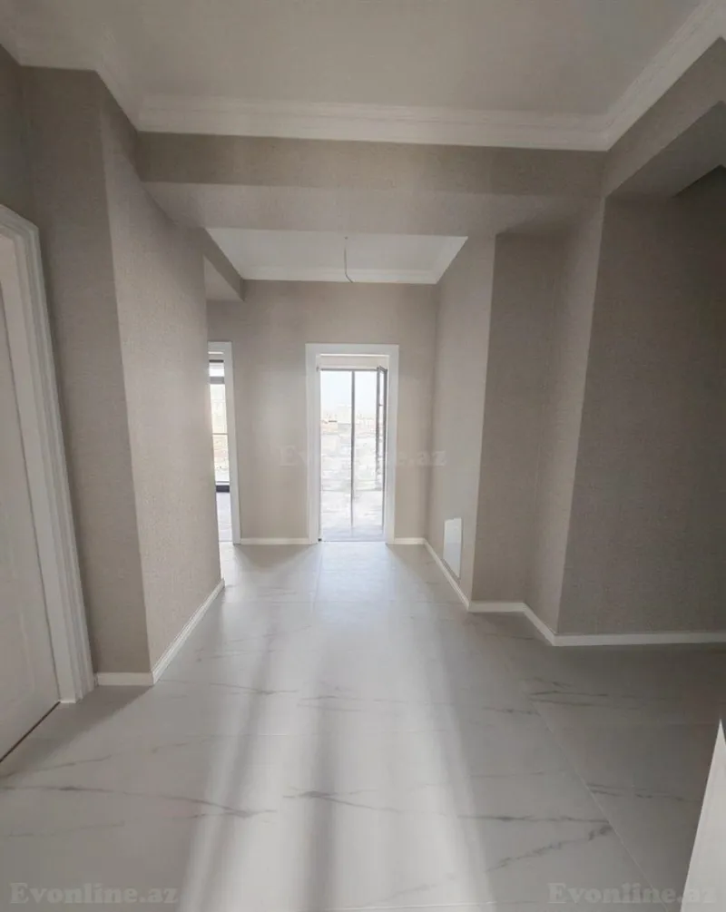 Satılır 3 otaqlı Mənzil Yeni tikili 110 m² İnşaatçılar m. - şəkil 3