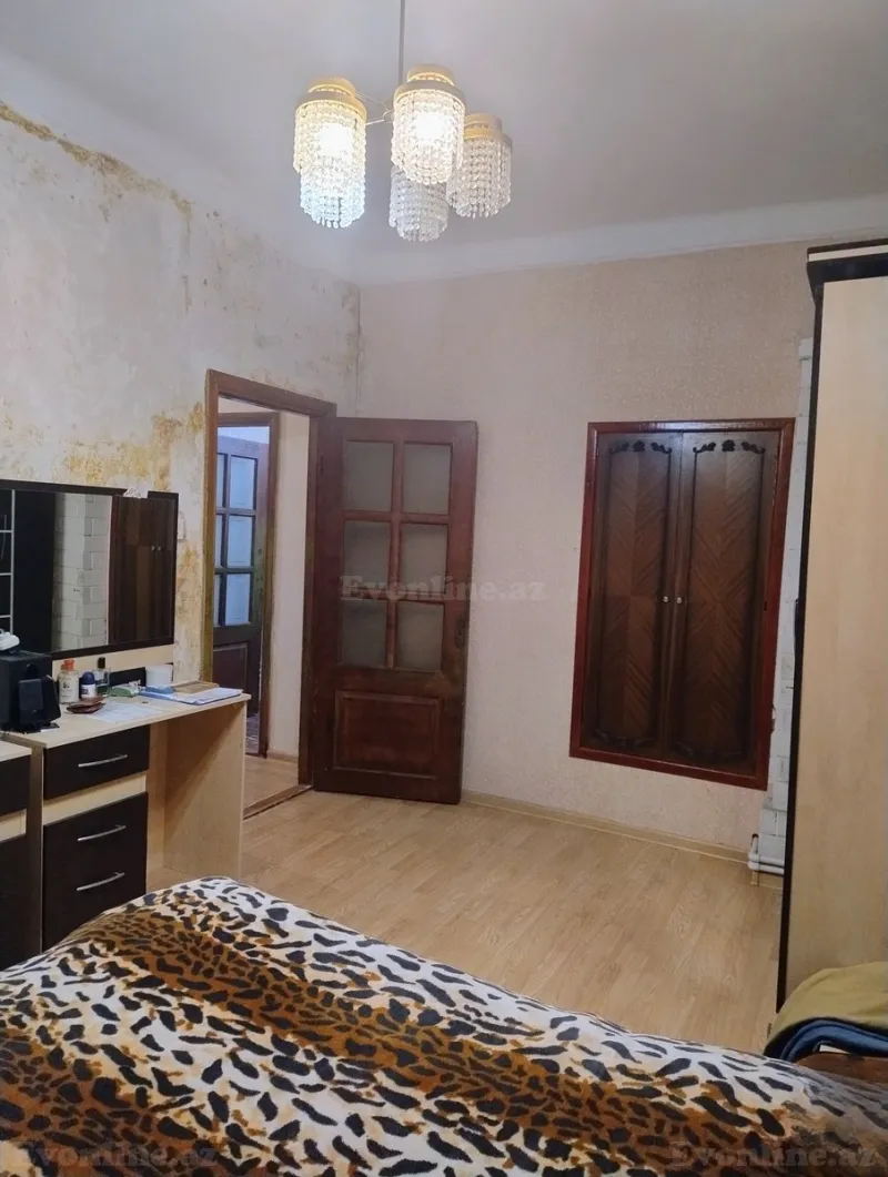 Satılır 3 otaqlı Mənzil Köhnə tikili 65 m² Nəsimi r. - şəkil 4