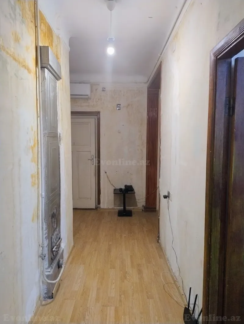 Satılır 3 otaqlı Mənzil Köhnə tikili 65 m² Nəsimi r. - şəkil 5
