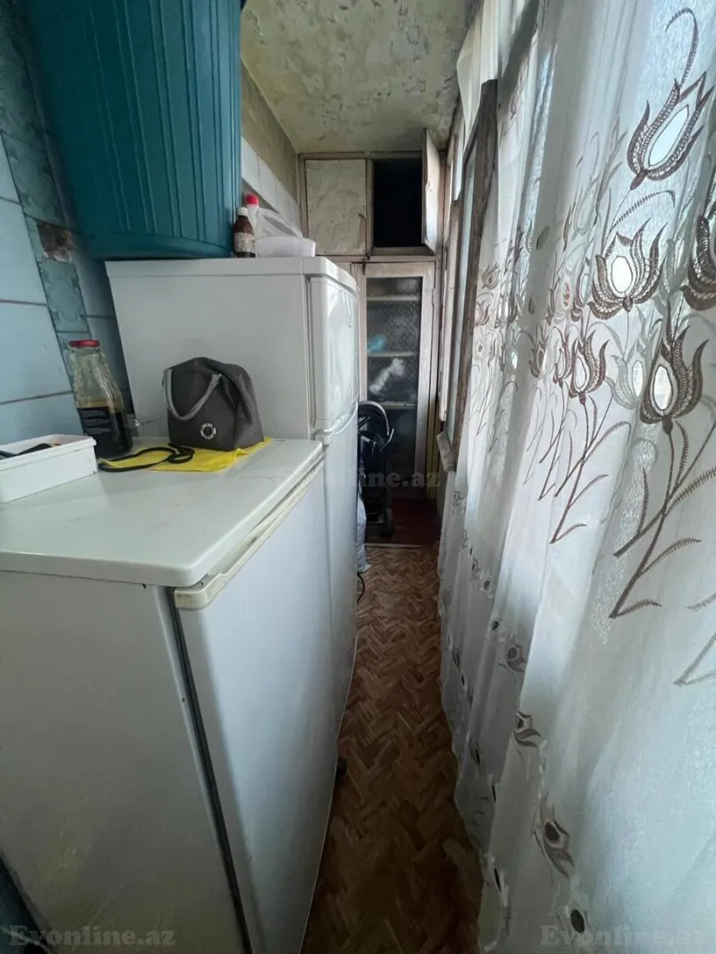 Satılır 4 otaqlı Mənzil Köhnə tikili 95 m² Bakıxanov - şəkil 3