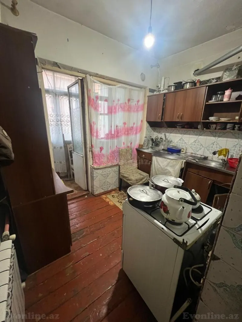 Satılır 4 otaqlı Mənzil Köhnə tikili 95 m² Bakıxanov - şəkil 8