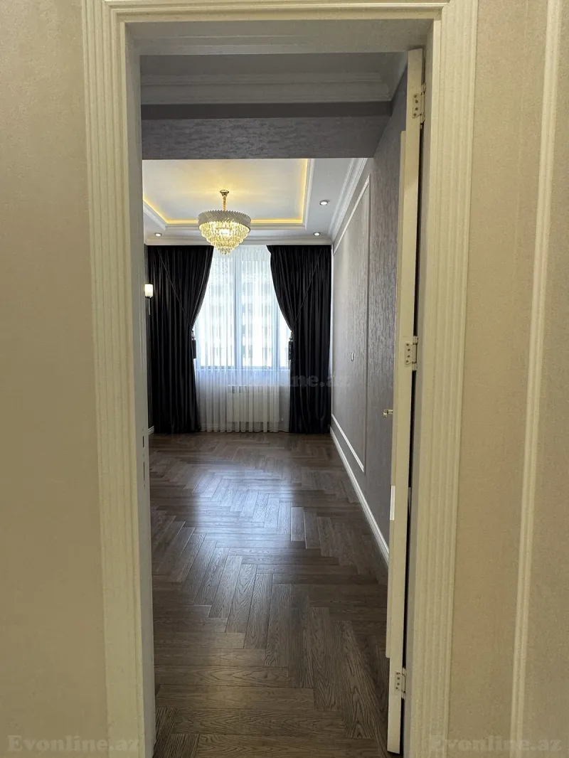 Satılır 4 otaqlı Mənzil Yeni tikili 160 m² Xətai m. - şəkil 26