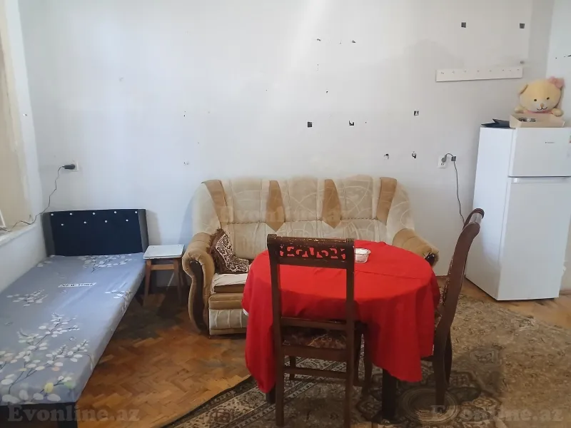 Kirayə verilir 2 otaqlı Mənzil Köhnə tikili 90 m² 28 May m. - şəkil 2