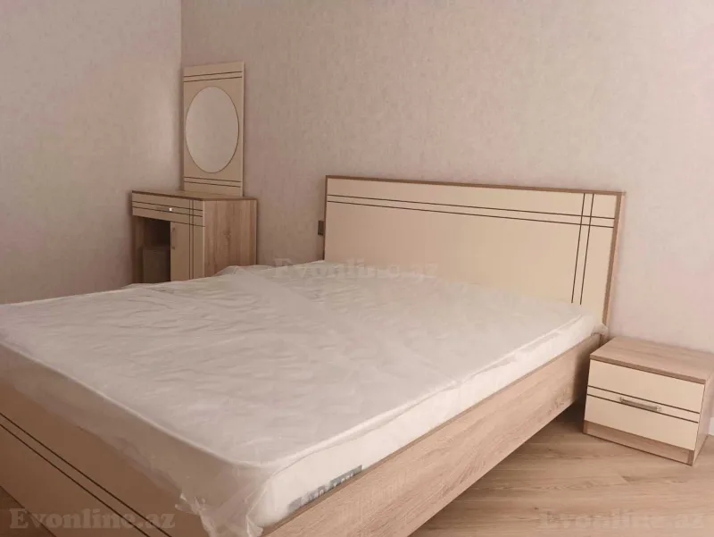 Kirayə verilir 3 otaqlı Mənzil Yeni tikili 66 m² 8 Noyabr m.