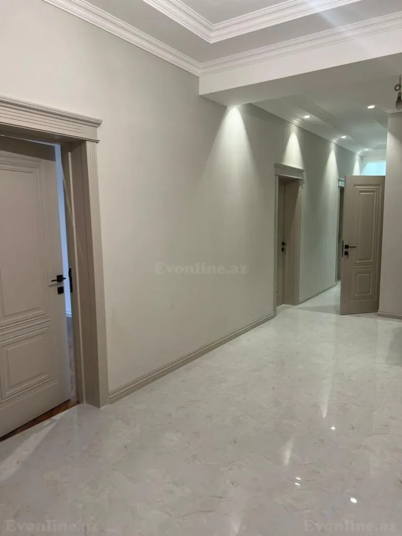 Satılır 4 otaqlı Mənzil Yeni tikili 195 m² Memar Əcəmi m. - şəkil 2