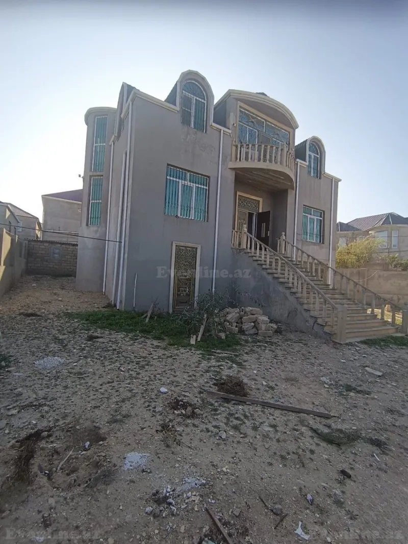 5 otaqlı Həyət evi 350 m² Masazır Satılır