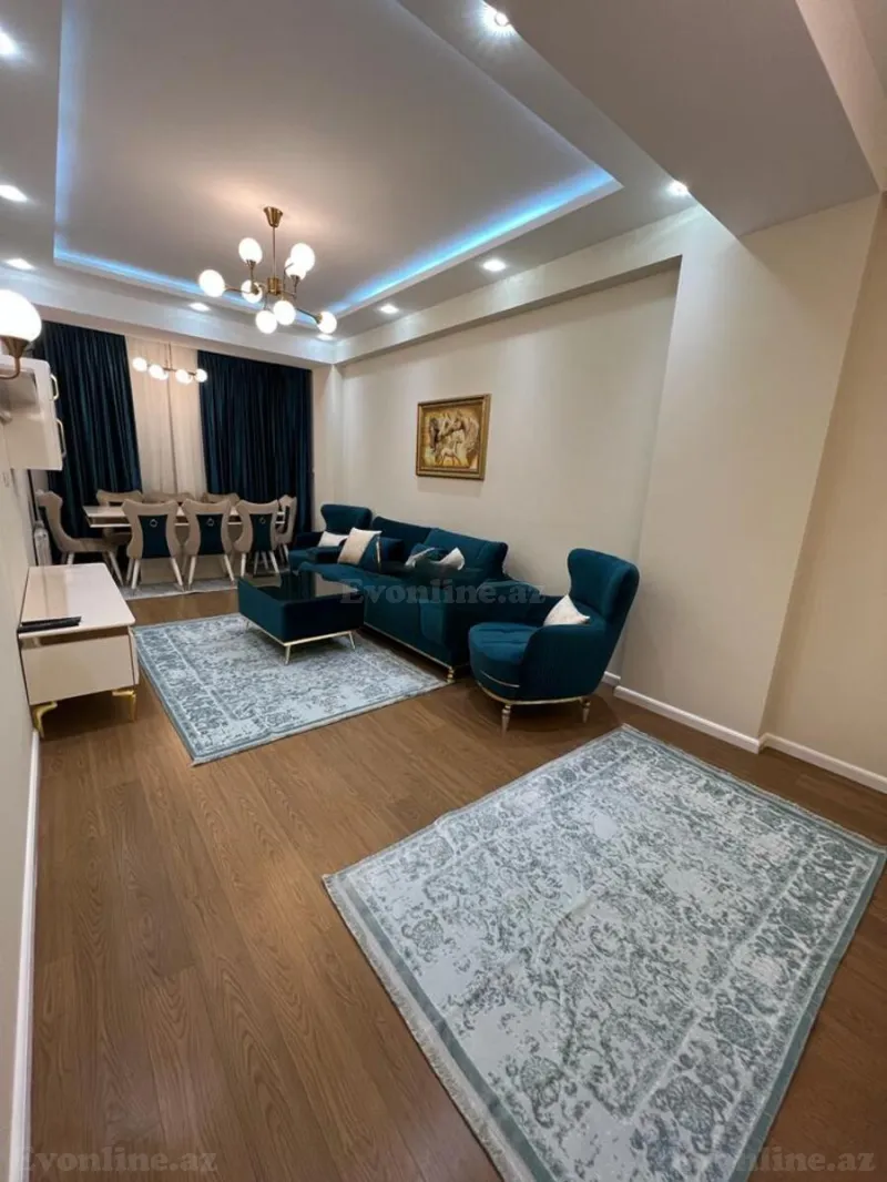 3 otaqlı Mənzil 135 m² İnşaatçılar m. Kirayə verilir
