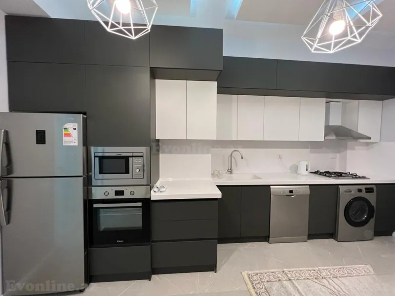 Kirayə verilir 3 otaqlı Mənzil Yeni tikili 135 m² İnşaatçılar m. - şəkil 11