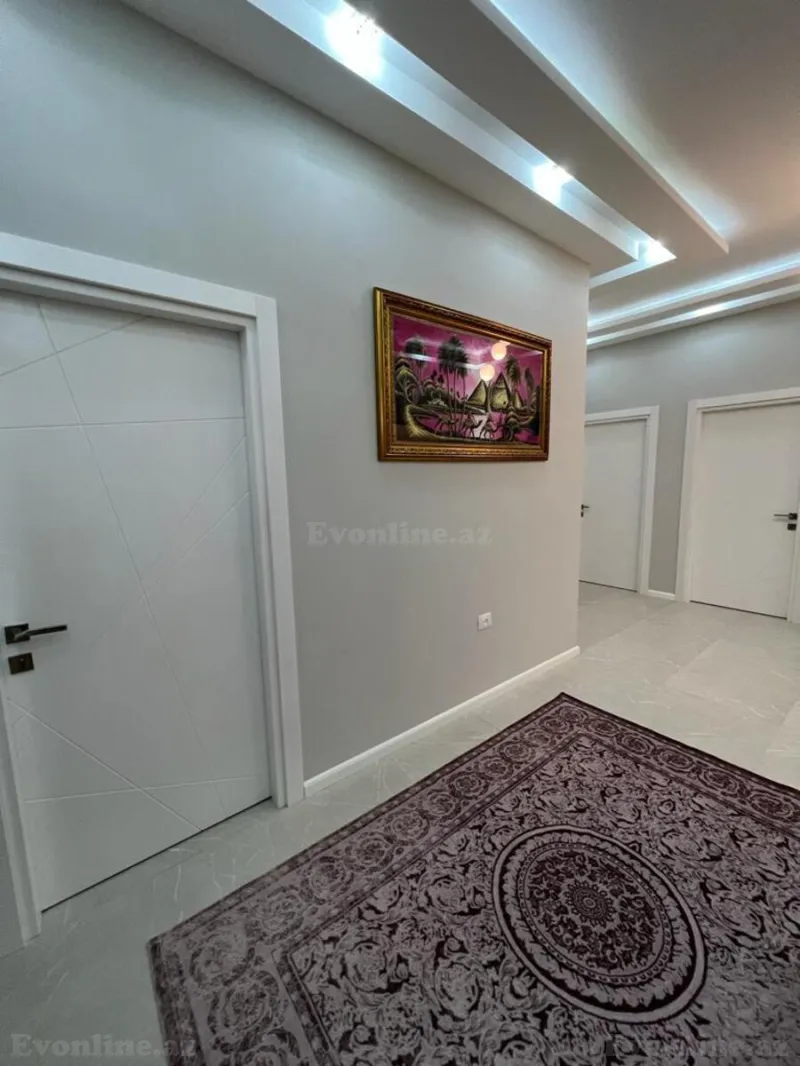 Kirayə verilir 3 otaqlı Mənzil Yeni tikili 135 m² İnşaatçılar m. - şəkil 12