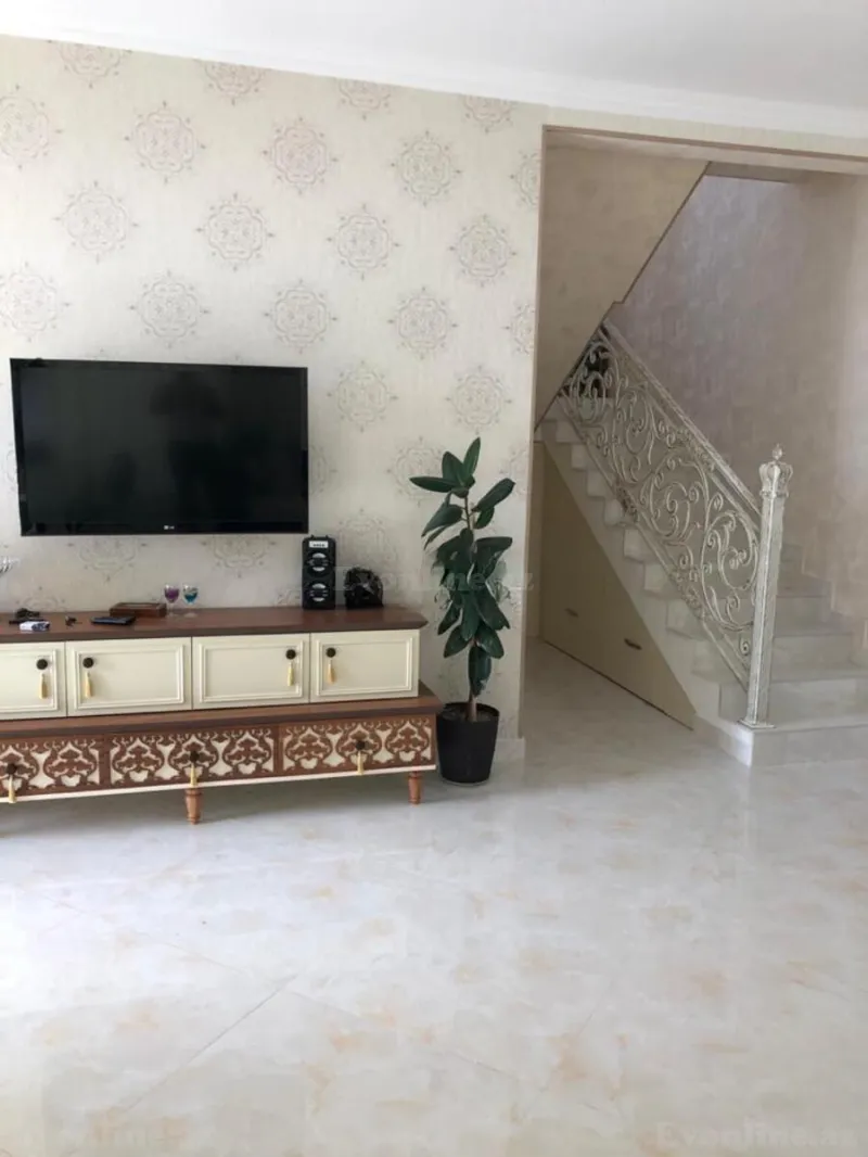 Kirayə verilir 5 otaqlı Həyət evi 250 m² Pirşağı - şəkil 16