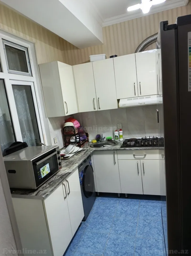 Kirayə verilir 2 otaqlı Mənzil Yeni tikili 85 m² İnşaatçılar m. - şəkil 6