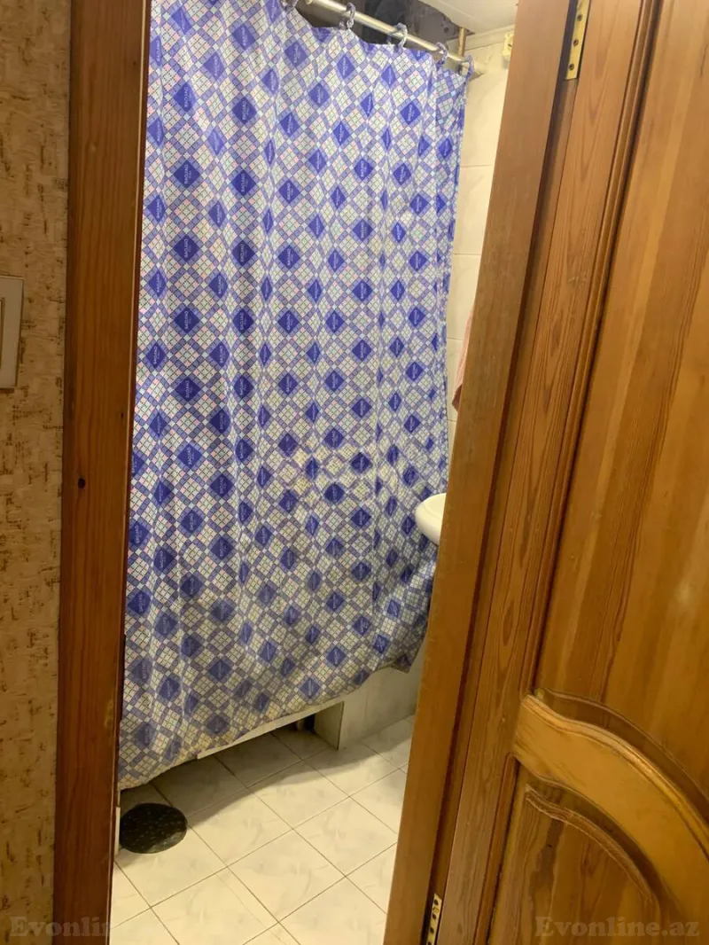 2 otaqlı Mənzil 52 m² İnşaatçılar m. Satılır