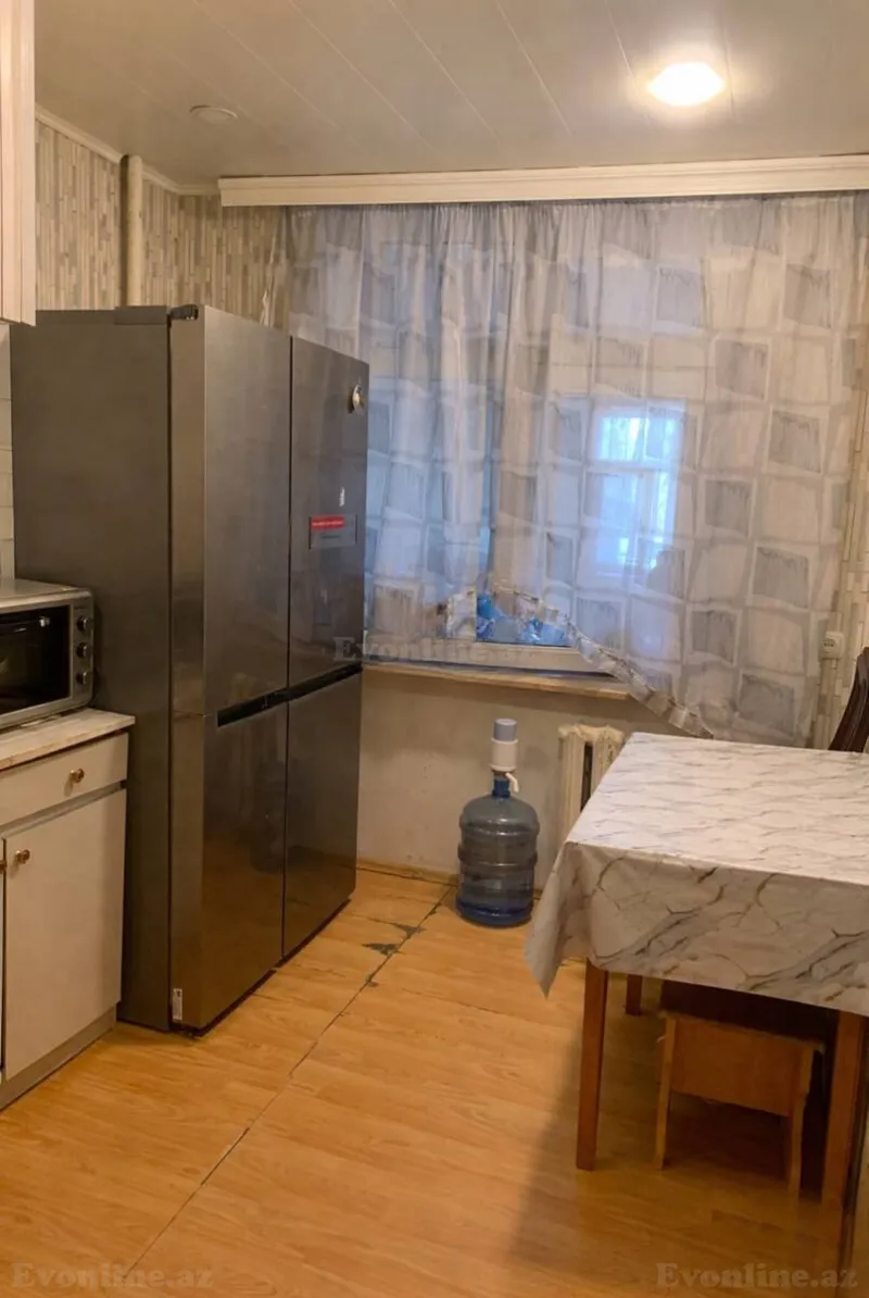 Satılır 2 otaqlı Mənzil Köhnə tikili 52 m² İnşaatçılar m. - şəkil 4