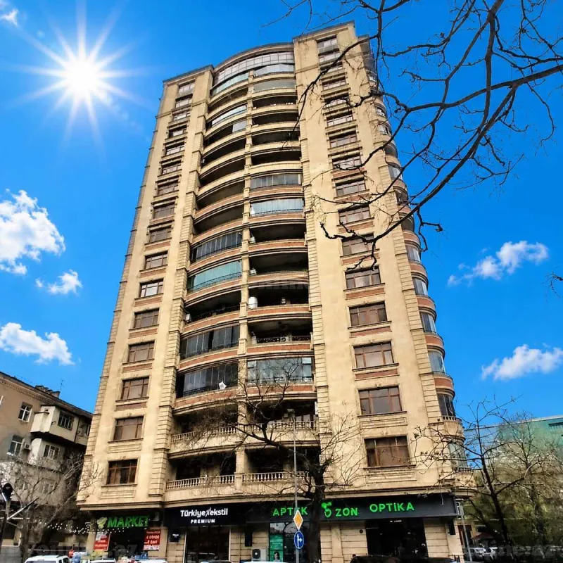 4 otaqlı Mənzil 175 m² Nəriman Nərimanov m. Satılır
