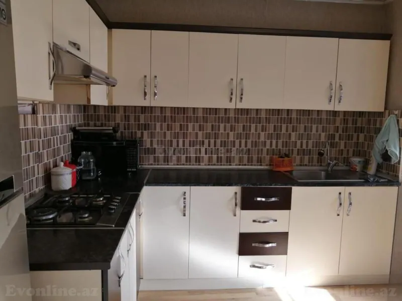 Satılır 4 otaqlı Mənzil Köhnə tikili 115 m² Gənclik m. - şəkil 4