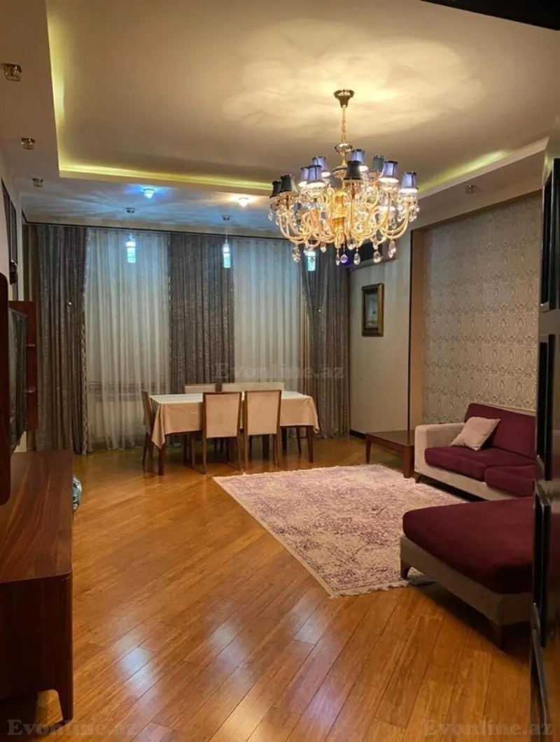 Bakı, Yasamal r., İnşaatçılar m.da 3 otaqlı mənzil satılır
