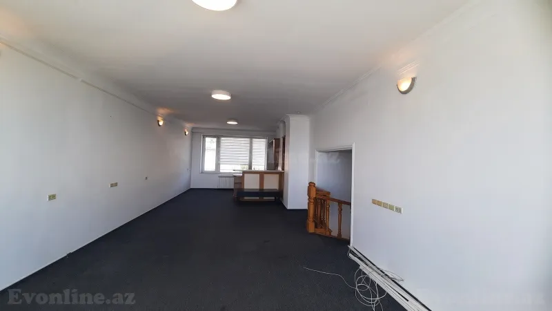 Kirayə verilir 5 otaqlı Mənzil Köhnə tikili 250 m² Sahil m. - şəkil 6