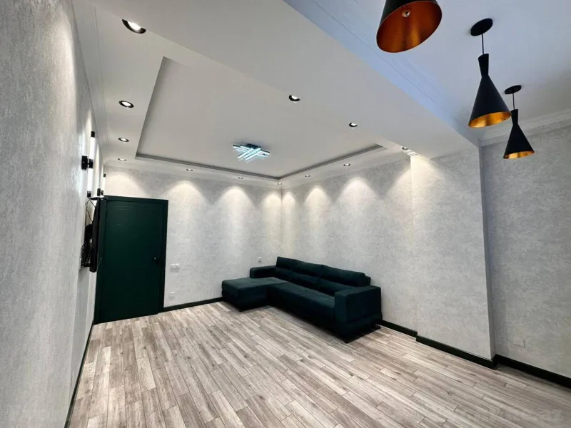Satılır 2 otaqlı Mənzil Yeni tikili 70 m² Koroğlu m. - şəkil 3