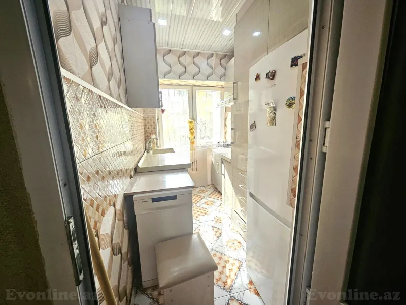 Satılır 3 otaqlı Mənzil Köhnə tikili 70 m² Nəsimi r. - şəkil 6