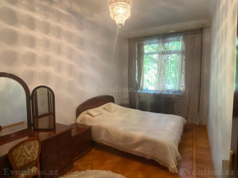 Kirayə verilir 4 otaqlı Mənzil Köhnə tikili 120 m² Nəriman Nərimanov m. - şəkil 12