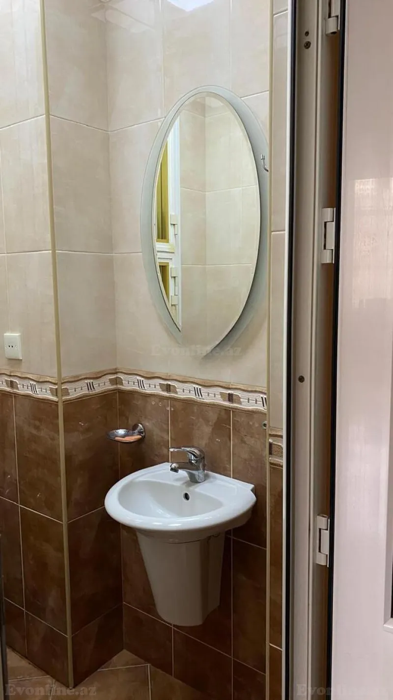 Kirayə verilir 4 otaqlı Mənzil Köhnə tikili 120 m² Nəriman Nərimanov m. - şəkil 14