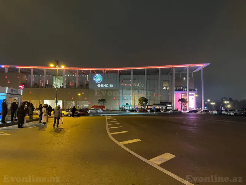 Satılır 2 otaqlı Mənzil Köhnə tikili 50 m² Gənclik m.