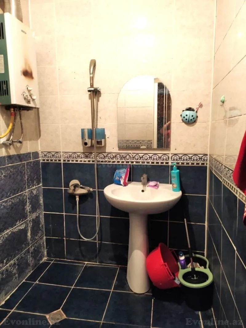 Satılır 2 otaqlı Mənzil Köhnə tikili 50 m² Gənclik m. - şəkil 6