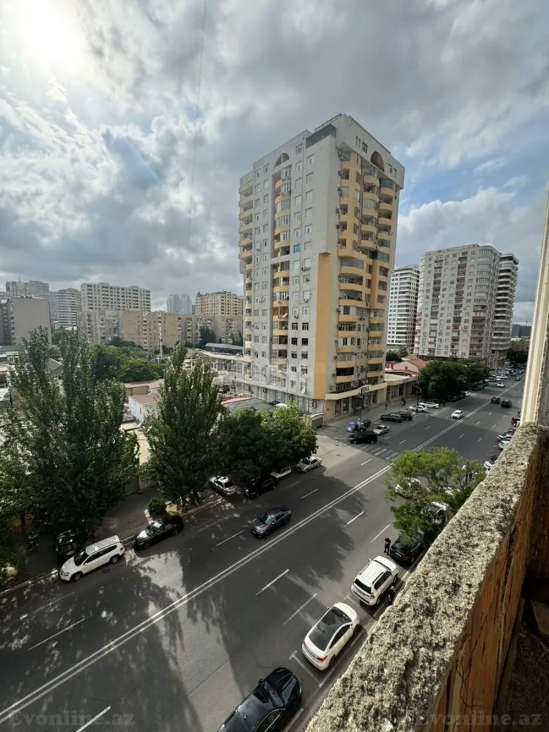Satılır 3 otaqlı Mənzil Yeni tikili 150 m² Elmlər Akademiyası m. - şəkil 9