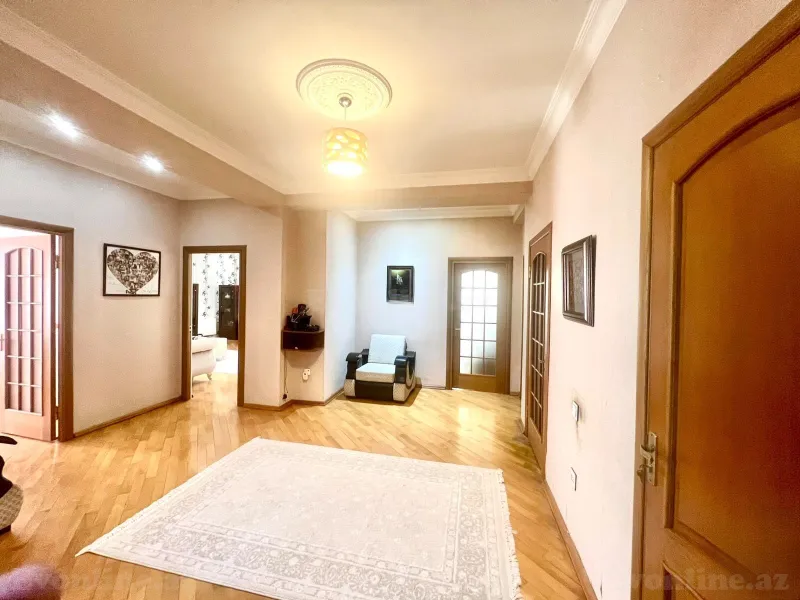 Satılır 3 otaqlı Mənzil Yeni tikili 130 m² Nəriman Nərimanov m. - şəkil 9
