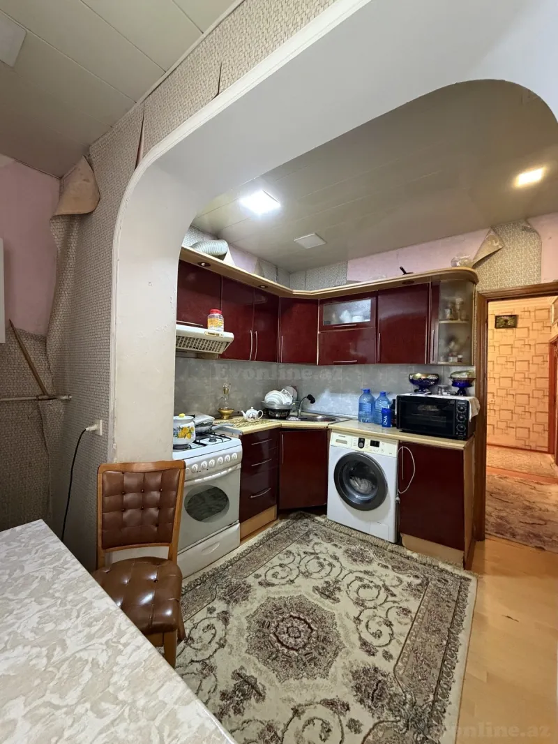 Satılır 3 otaqlı Mənzil Köhnə tikili 90 m² Yeni Yasamal - şəkil 3
